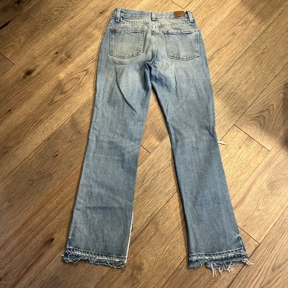 BDG distressed raw hem jeans, size 26 - Picture 5 of 7